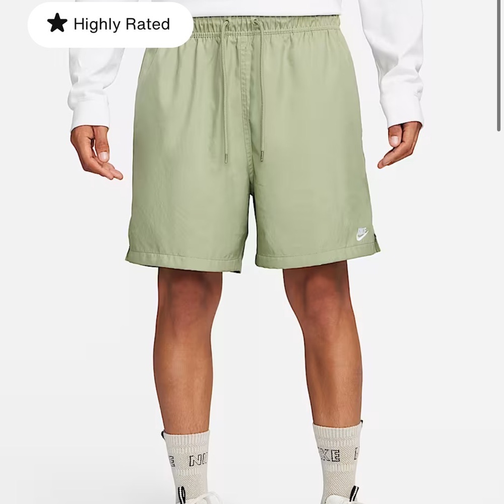 Nike Men’s Standard Fit Shorts – Green